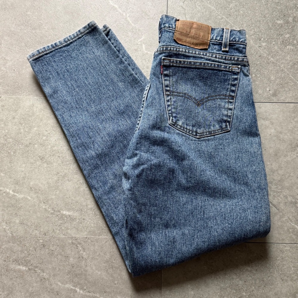 Vintage Levi's 550 Relaxed Fit Tapered Leg Jeans Made in USA